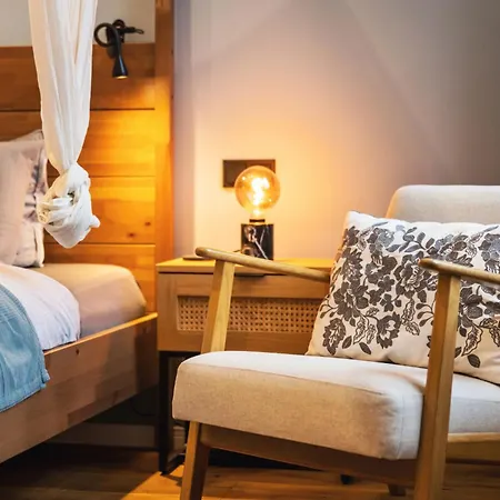 Edler Wohnraum Luxurioeses Stadtstudio Mit Balkon, Kaffeevollautomat & Klima 아파트 *